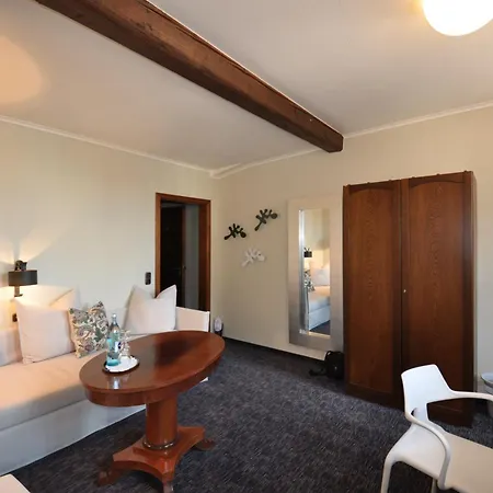 Hotel Schmuckkaestchen 3*